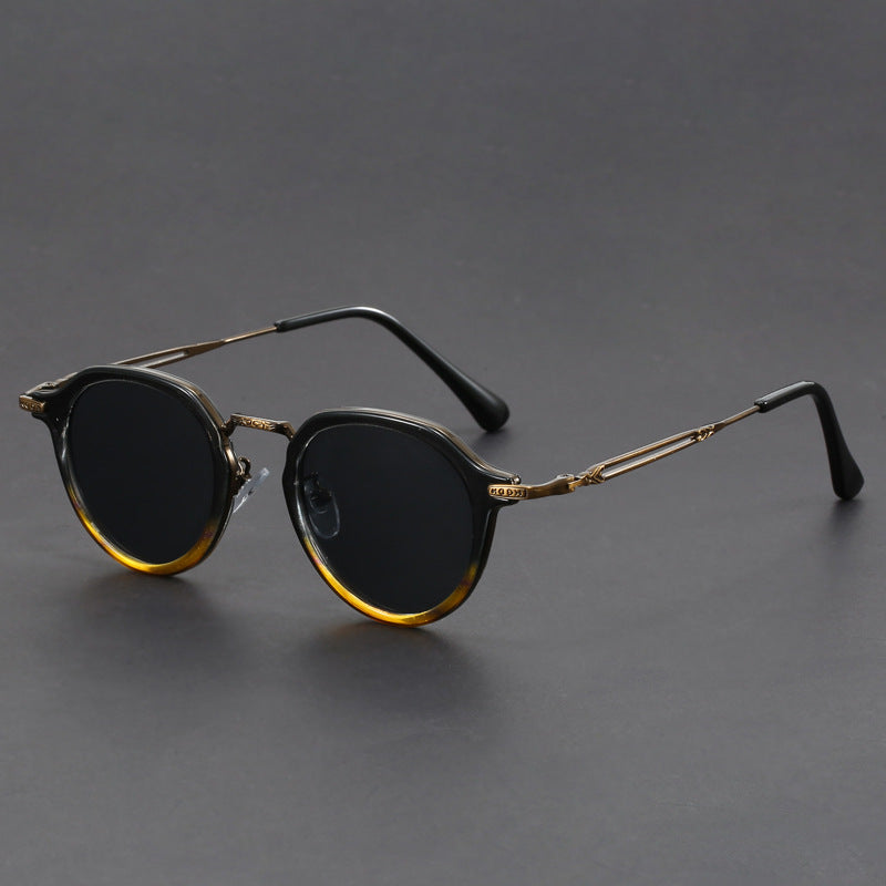 The Fitzgerald Sunglasses - Vintage round frame with UV400-certified lenses