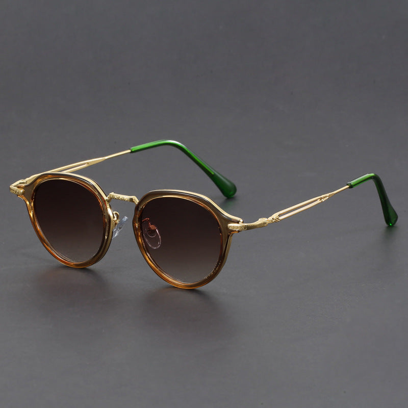 The Fitzgerald Sunglasses - Vintage round frame with UV400-certified lenses